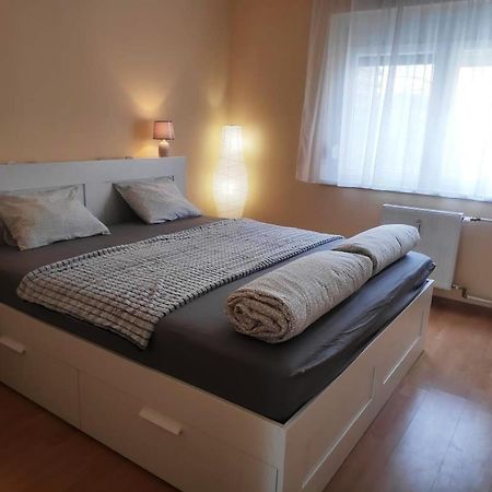 Koelcsey Apartman Lejlighed Szekszárd Eksteriør billede